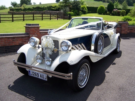 Beauford Open Tourer Wedding Car at Wedding Venue